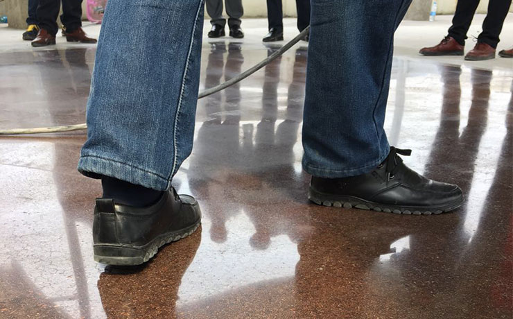 金潤(rùn)彩色鋼化地坪